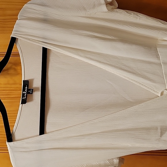 Beautiful Lulu's dress - Picture 3 of 5